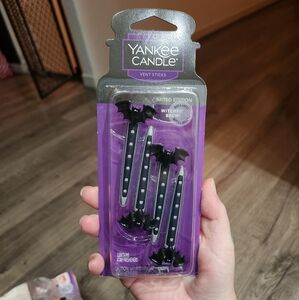 Yankee candle bat vent clip